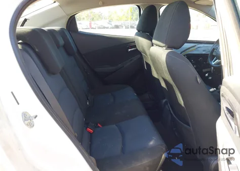 2017 Toyota Yaris Ia z USA, uszkodzony, nr VIN 3MYDLBYV8HY157329